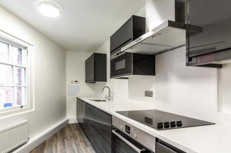 Kitchen 1 full (3 of