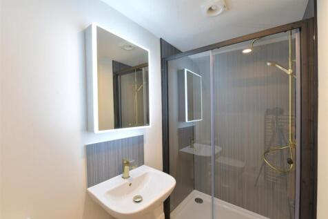 Third Floor Bathroom