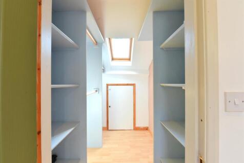 Walk in wardrobe