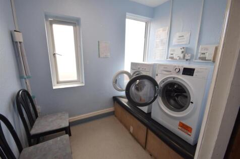 Communal Wash Room