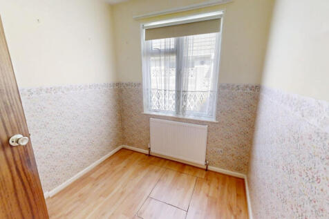 Bedroom 5 or Office
