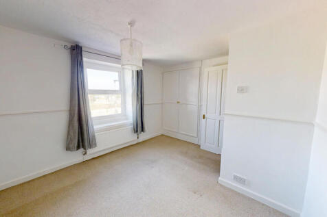 Grove-Road-Portland-Dorset-UK-10282025_131606