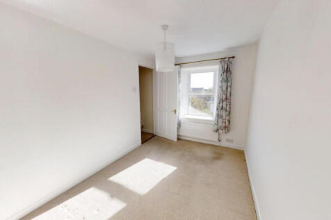 Grove-Road-Portland-Dorset-UK-10282025_131631