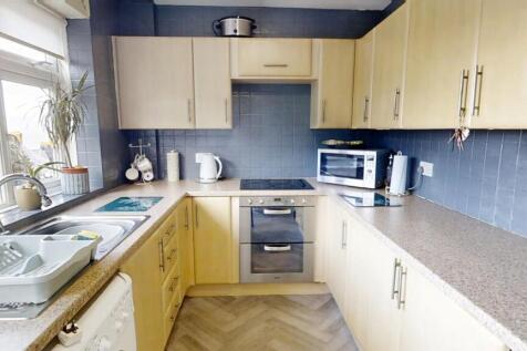 Brymers-Avenue-Portland-Dorset-UK-11262025_135918