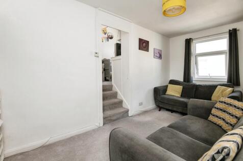 Bedroom/Living Room