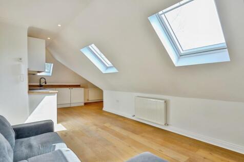 Lounge/Kitchen