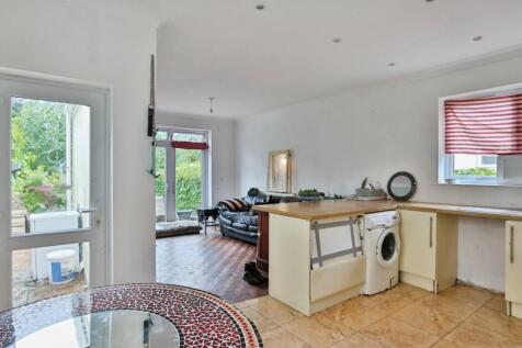 Kitchen/Lounge