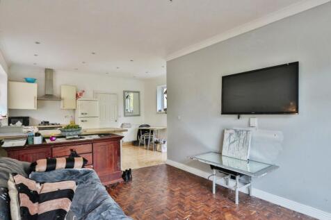 Kitchen/Lounge