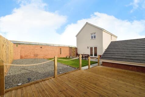 Rear Deck Area