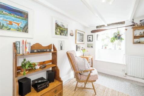 Bedroom/Living Space