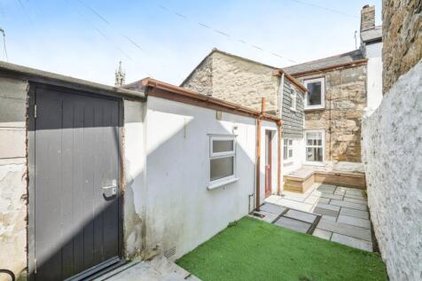 Rear Courtyard