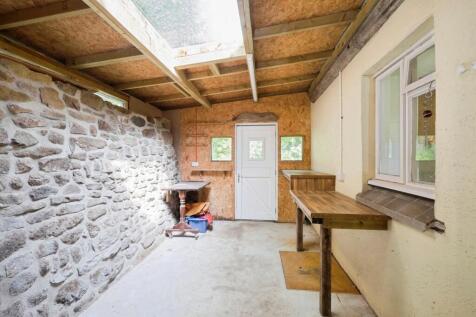 Storage/Workshop