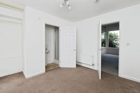 Ensuite Bedroom