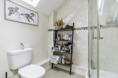 Main Shower Room
