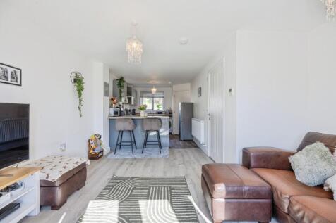 Living Room/Kitchen