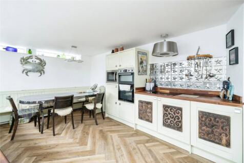 Apartment Kitchen