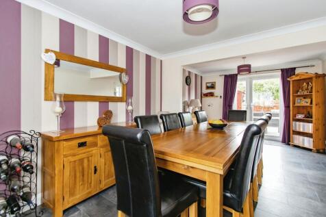 Dining/ Living Room