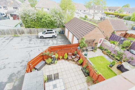 Garden/Parking