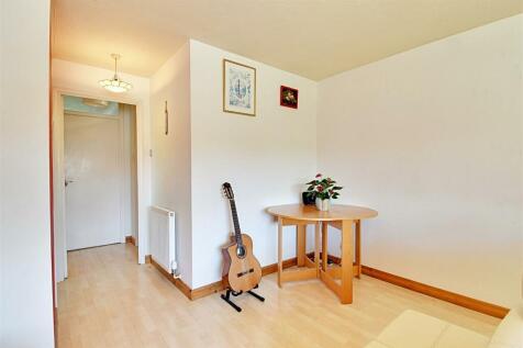 Dining Area.jpg
