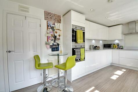 Kitchen 3.jpg