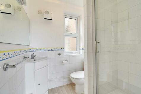 Ensuite.jpg