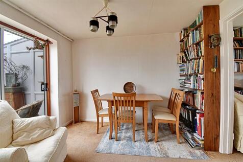 Dining Room.jpg