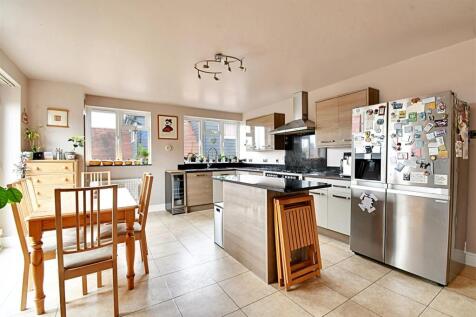Kitchen-1-4.jpg