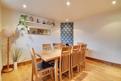 Dining Room 2.jpg