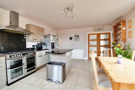 Kitchen-4-2.jpg