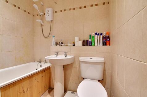 Bathroom.jpg