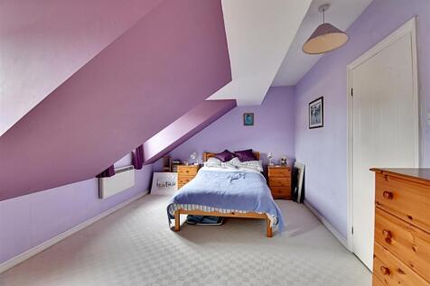 Bedroom 2_1.jpg