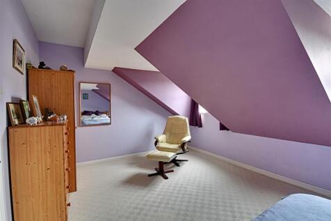 Bedroom 2_2.jpg