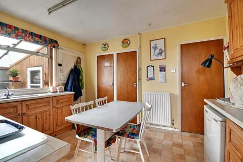 Kitchen 3.jpg