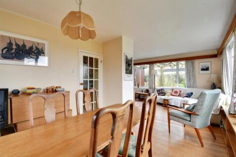 Dining Area 2.jpg