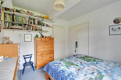 Bedroom 2_2.jpg