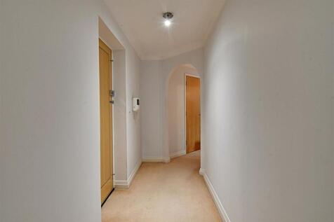 Hallway.jpg
