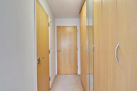 Dressing Area.jpg