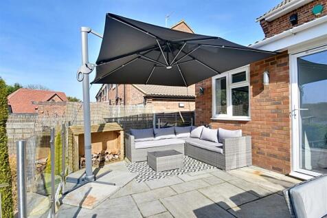 Patio 1.jpg
