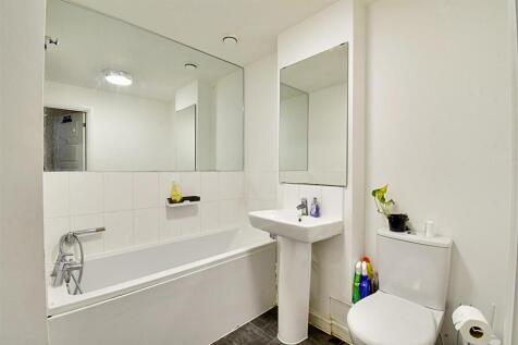 Bathroom.jpg