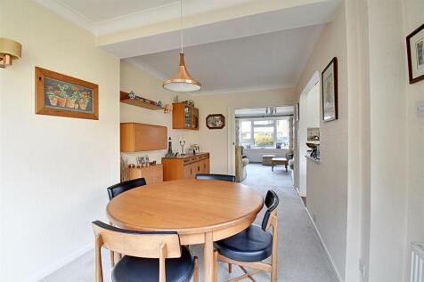 Dining Area 1.jpg