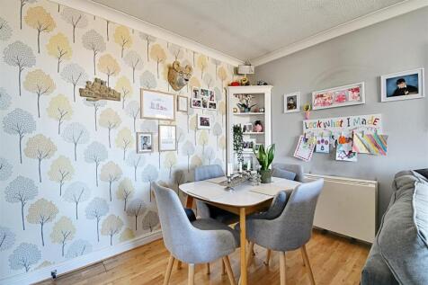 Dining Area.jpg
