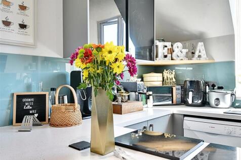 Kitchen 6.jpg