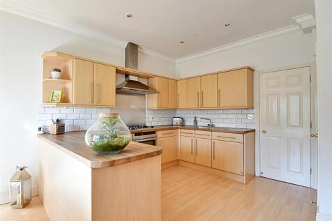 Kitchen 3.jpg