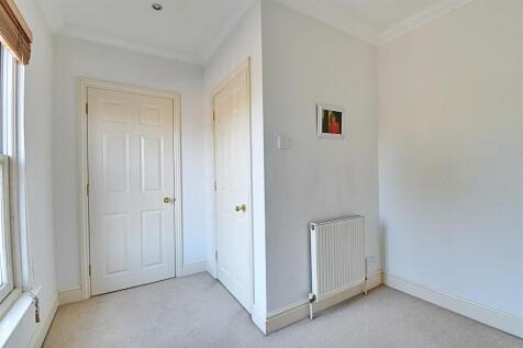 Bedroom 3_2.jpg
