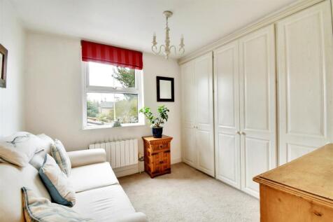 Bedroom 2_1.jpg