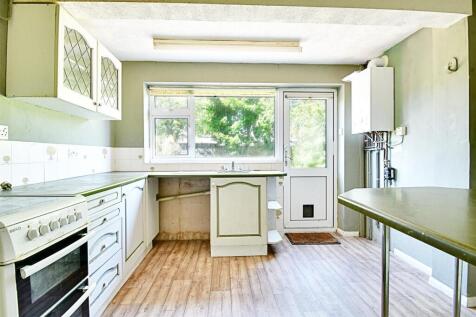 Kitchen 1.jpg