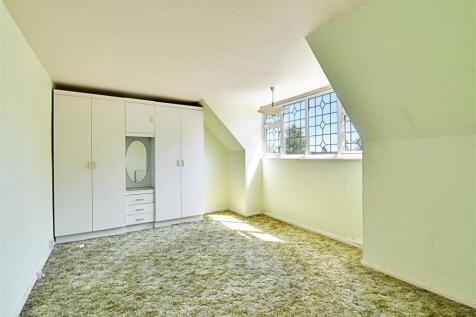 Bedroom 1.jpg