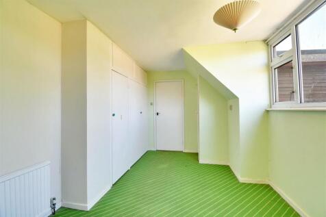 Bedroom 2_2.jpg