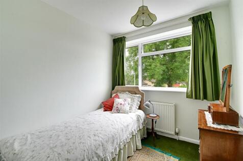 Bedroom 4.jpg