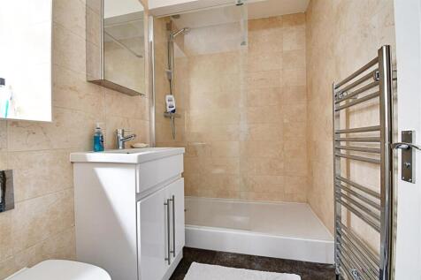 Shower Room 1.jpg